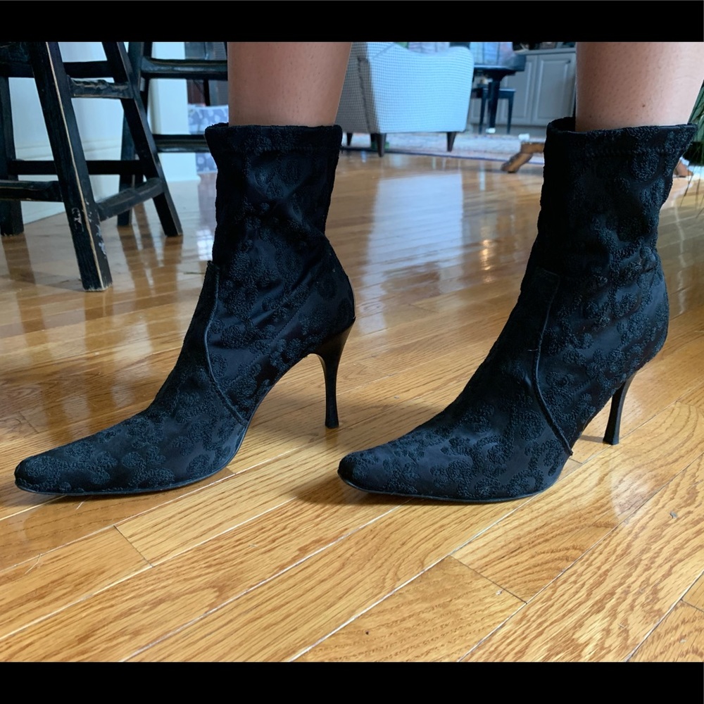 Donald j Pliner heels
